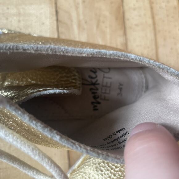Monkey Feet Metallic Gold Leather Lace Up Booties Girls Size 3-4 Year Old‎ - Picture 7 of 9